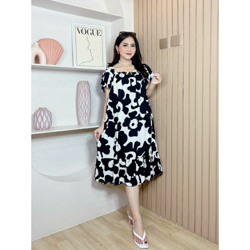 Kinan Dress