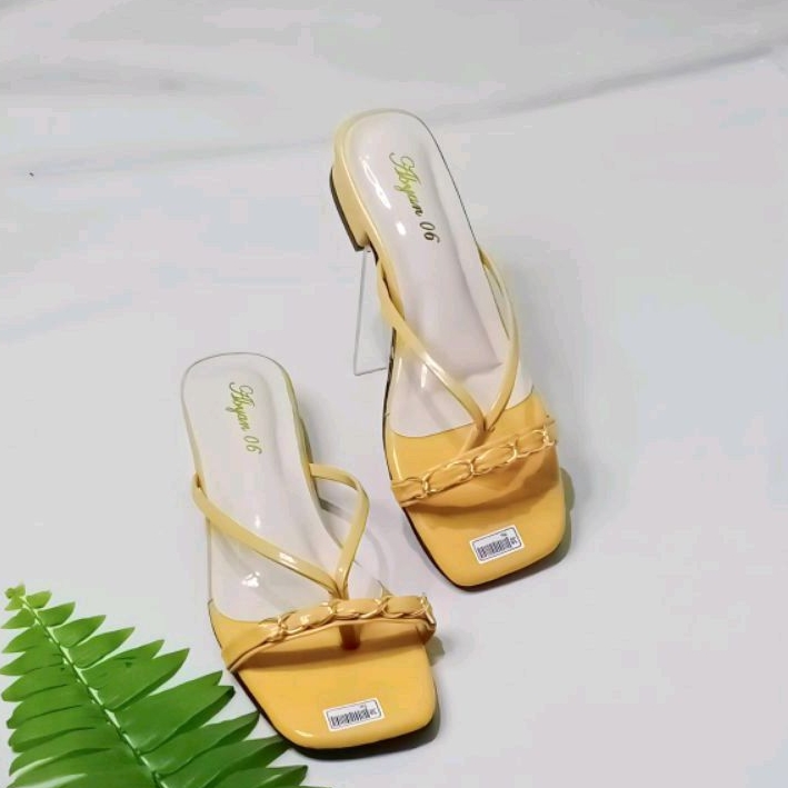 A06 Sandal Heels Wanita HILDA Hak 3cm Pareasi Rantai