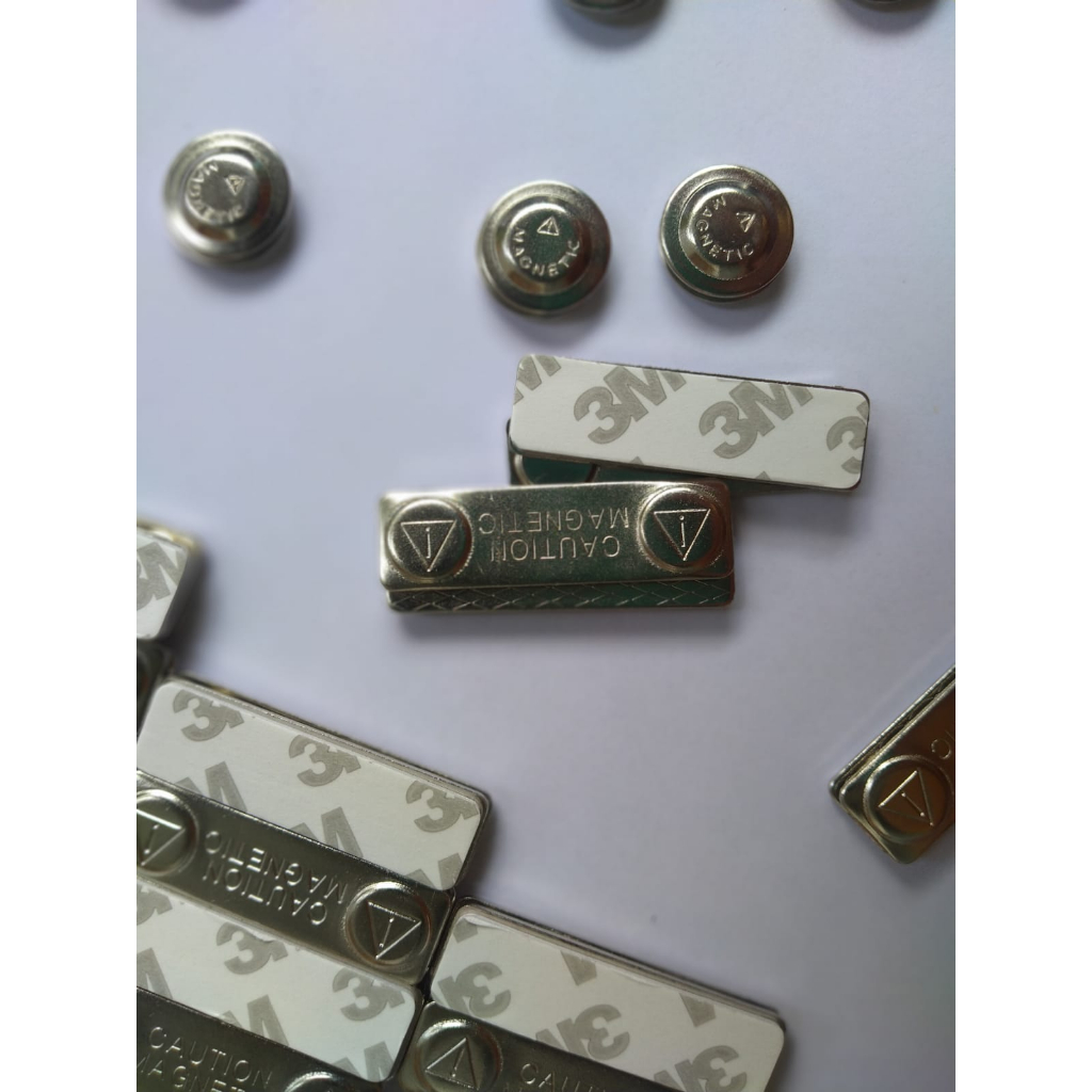 

MAGNET UNTUK NAMETAG