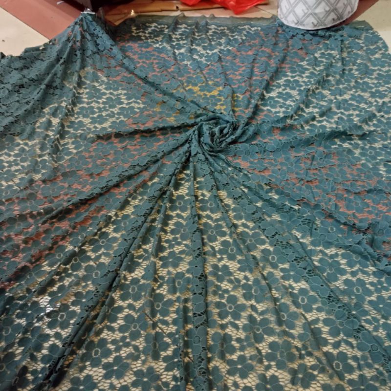 bahan/kain brokat kembang kebaya/brokat kebaya antik