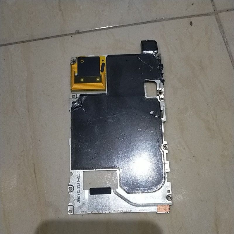 Penutup mesin + nfc Sony xz/xzs dan speaker atas bekas copotan