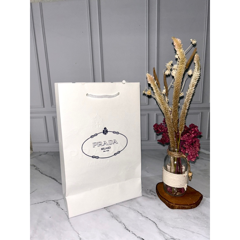

Paper Bag Prada Original Small Full Emboss Paper Bag Pembungkus Kado