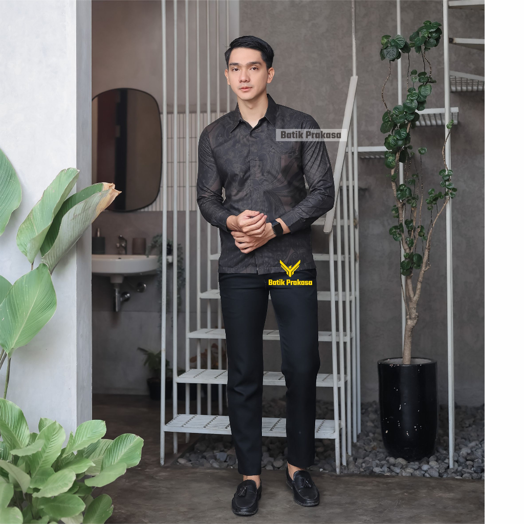 Kemeja Batik Prakasa Motif Gunaadya Slimfit Lengan Panjang Batik Solo
