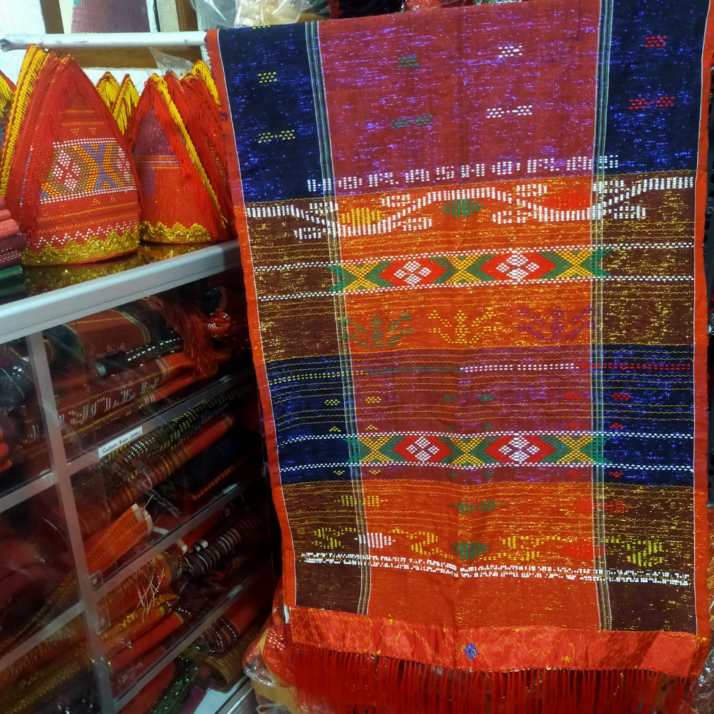 sadum cantik simata 4 / ulos adat batak toba / ulos sadum si mata 4