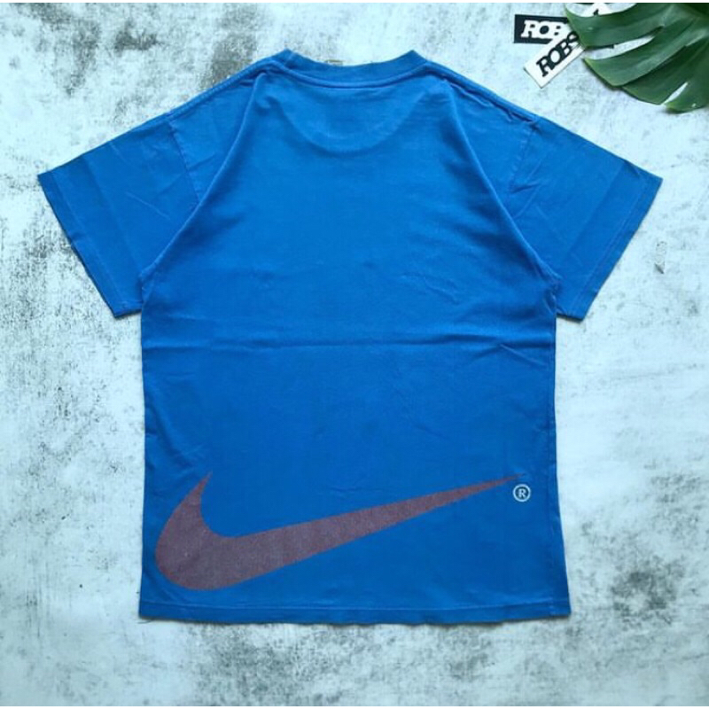 Kaos Nike Vintage Center Big Swoosh