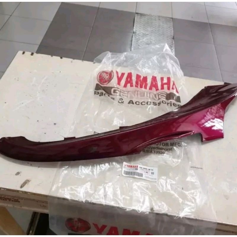 COVER DEK BAWAH SAMPING KANAN KIRI FINO FI 125 UNGU VIOLET ORIGINAL YAMAHA BJ8-F8395-00-P4 BJ8-F837D