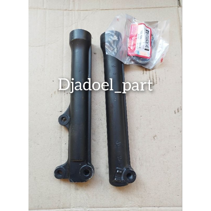 Bottom Tabung Shockbreaker shock depan Mio J Mio M3 Soul GT Mio GT original