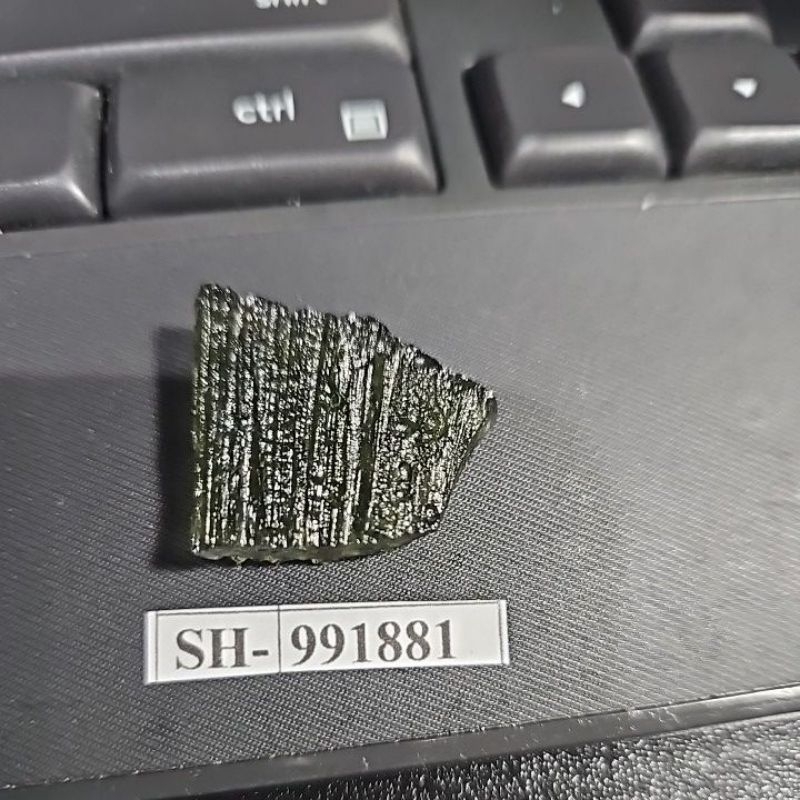 MOLDAVITE ASLI CEKO SELECTION SHAPE