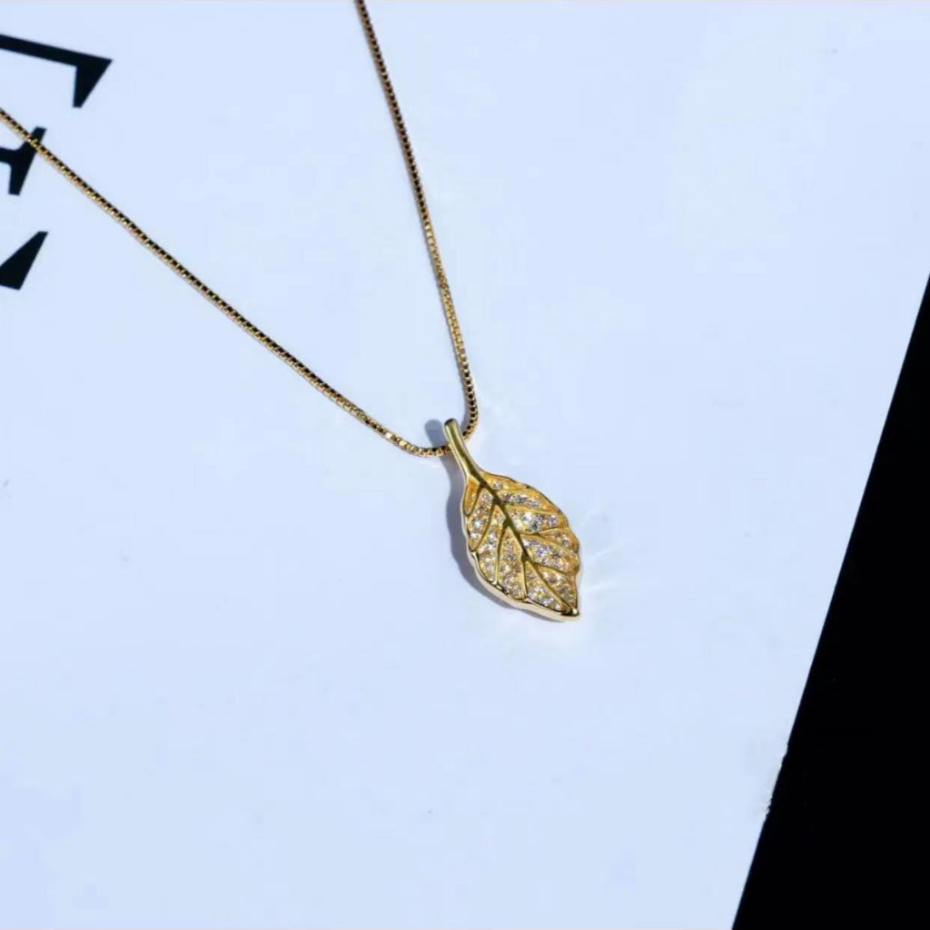 Adore - Kalung Titanium Daun Emas 18K Berlian Cantik Anti Karat Korea Perhiasan Wanita - 1135