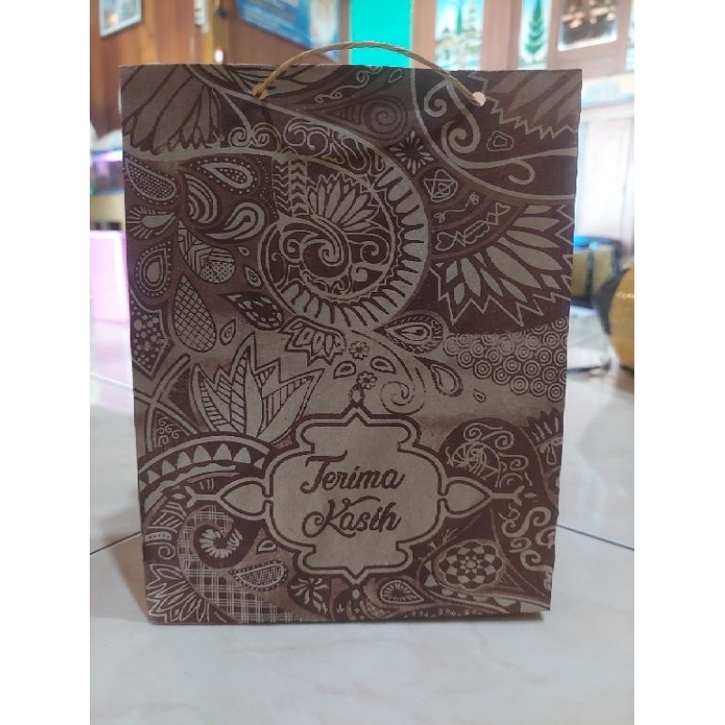 

PROMO MURAH !!! 100 PCS TAS PAPER BAG / TAS KERTAS MOTIF BATIK ( TERIMA KASIH )