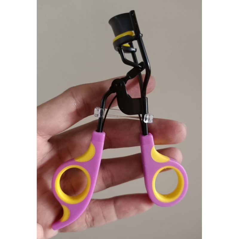 ONCOLOUR BIG LASH MASCARA WATERPROOF BLACK / ONCOLOUR LASH AND BROW BOOSTER / PENJEPIT BULU MATA / EYE LASH CURLER / EYELASH CURLER