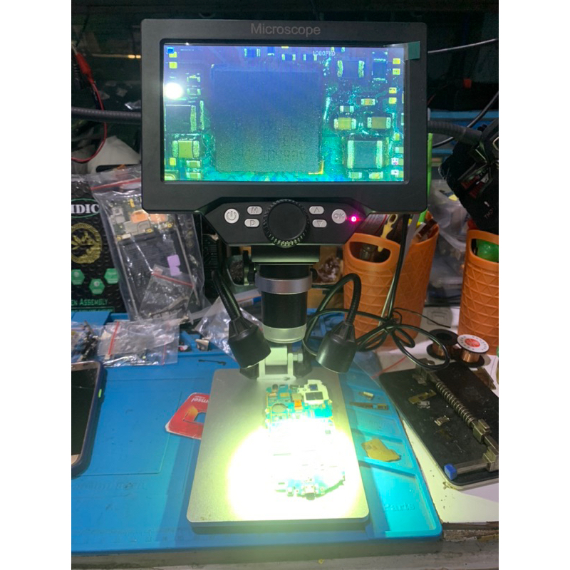 Mikroskop Digital 7in Bekas