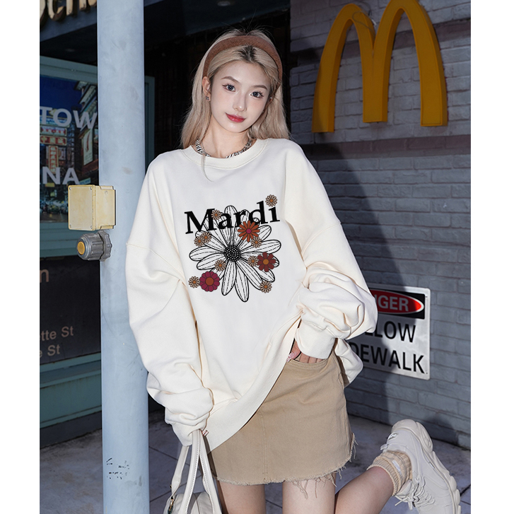 sweater wanita korean style lengan panjang letter daisy motif graffiti switer putih oversize sweater crewneck