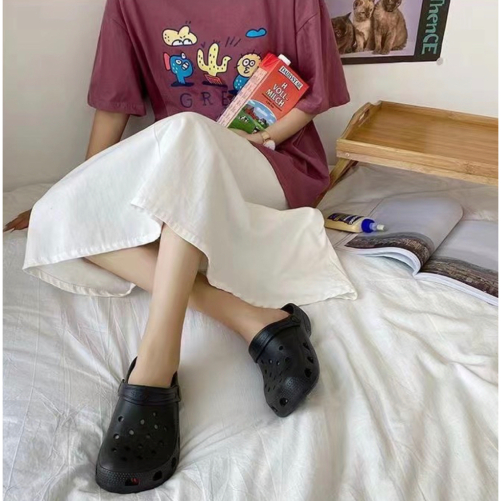 Sandal Rumah Sandal Wanita Jelly Anti Slip Sendal Selop Karet Motif Lubang Sandal Crocs Rumah Tali Belakang Elastis