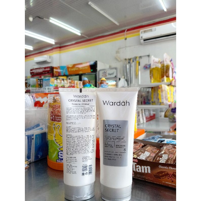 Wardah Crystal Secret Foaming Cleanser 100ml | Pencuci muka Wardah