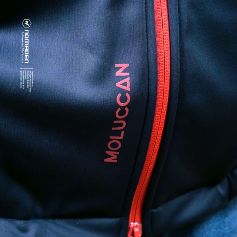 Jaket Outdoor Pria Jaket Gunung Softsell Waterreplient Nomaden Moluccan Series