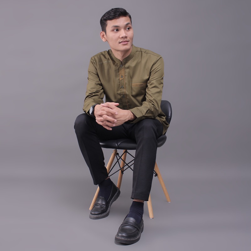 Kemeja Koko Pria Lengan Panjang Motif Abizaar Warna Olive