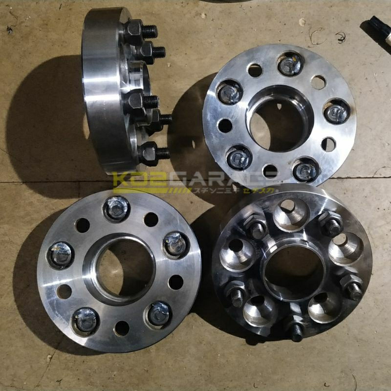 Adaptor Velg dari h5x100 ke 5x114 + nok velg