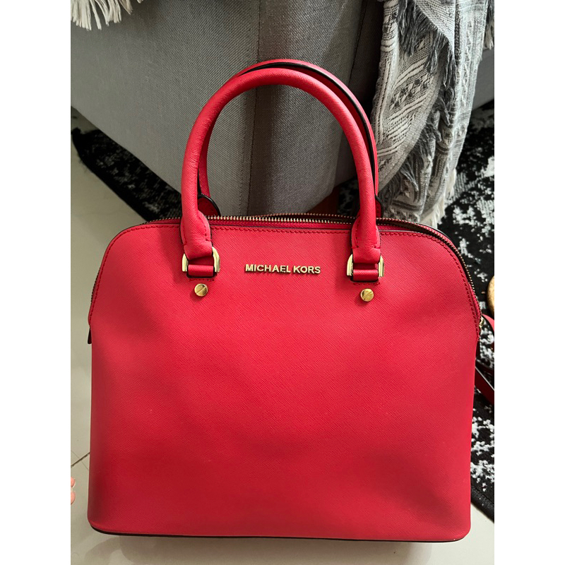 MK dome merah preloved