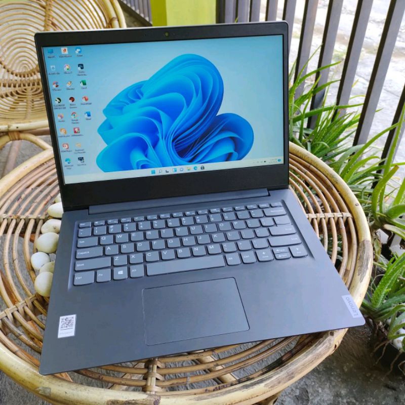 LAPTOP LENOVO IDEAPAD 130 Core i3  Generasi 7 RAM 8 GB PAKAI SSD NGEBUTT- LAPTOP BEKAS MALANG - LAPTOP DESAIN - LAPTOP MALANG - LAPTOP BERGARANSI - LAPTOP MURAH - LAPTOP KULIAH