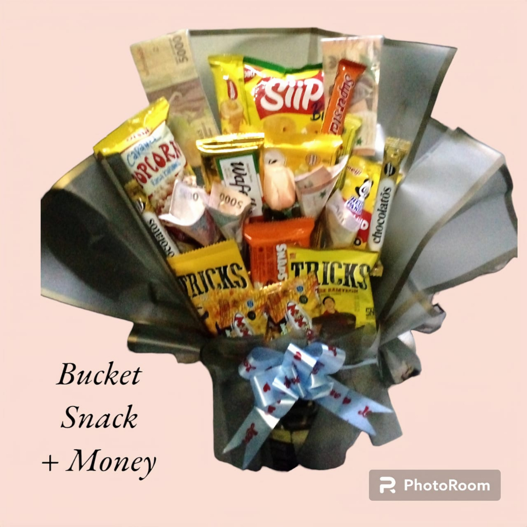 

Bucket Snack Uang Wisuda/Wedding/Ulang Tahun
