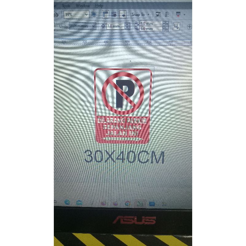 stiker Dilarang parkir sepanjang jalan ini