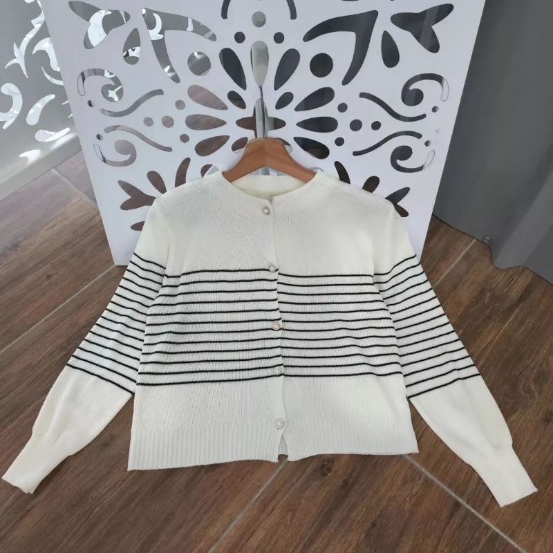 OUTWEAR BW STRIPE OUTER | RAJUT CARDIGAN WANITA TRENDY MURAH | OUTER CARDY RAJUT CARDIGAN | SWEATER CARDIGAN KANCING RAJUT BLASTER