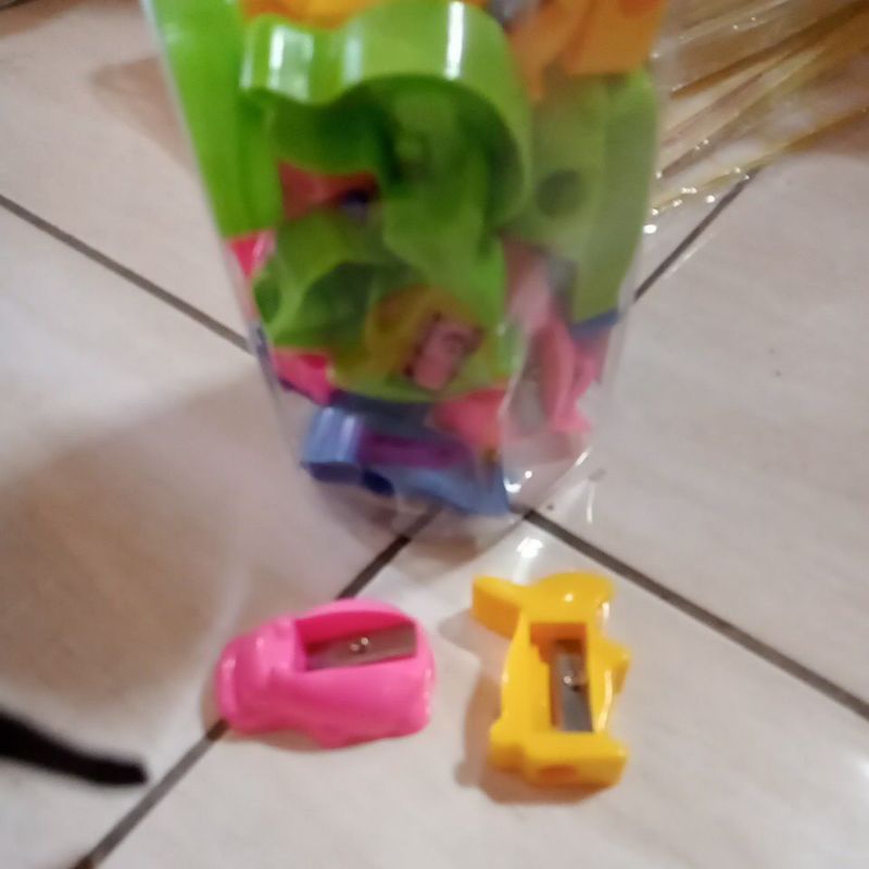 

serut pensil warna warni
