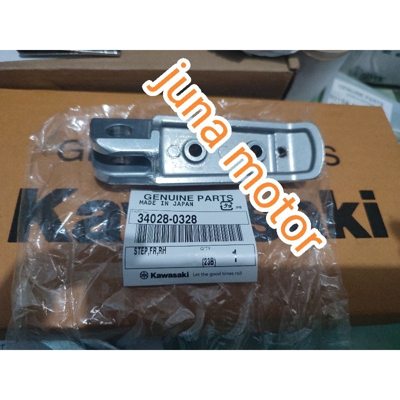 step footstep depan kanan ER6 ER6N ER6F Original