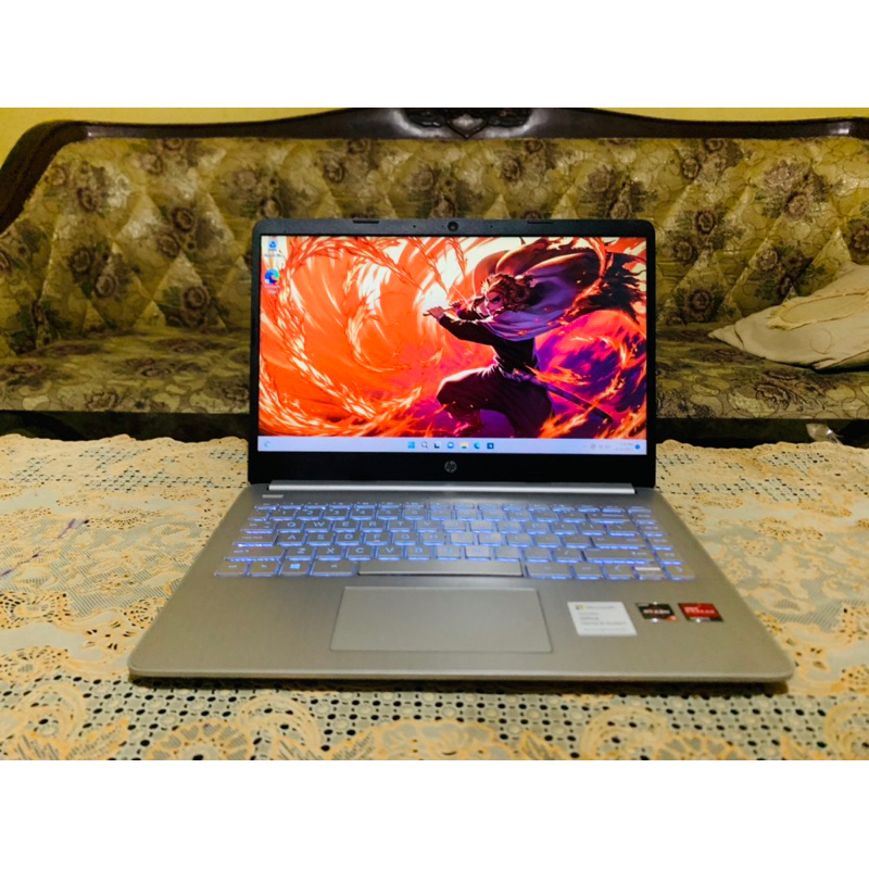 Laptop HP 14S FQ0020AU Ryzen 3 3250U Ram 8GB SSD 256GB