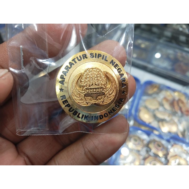 Pin Lencana Korpri Bulat Logo Tumpuk Bahan Kuningan Asli dengan Magnet
