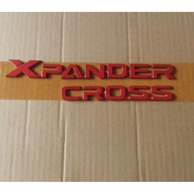 Emblem Mitsubishi xpander cross warna merah