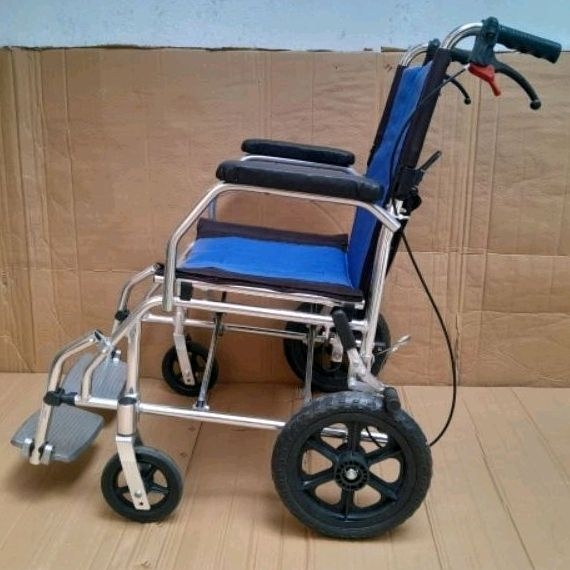 kursi roda travel second/bekas alumunium