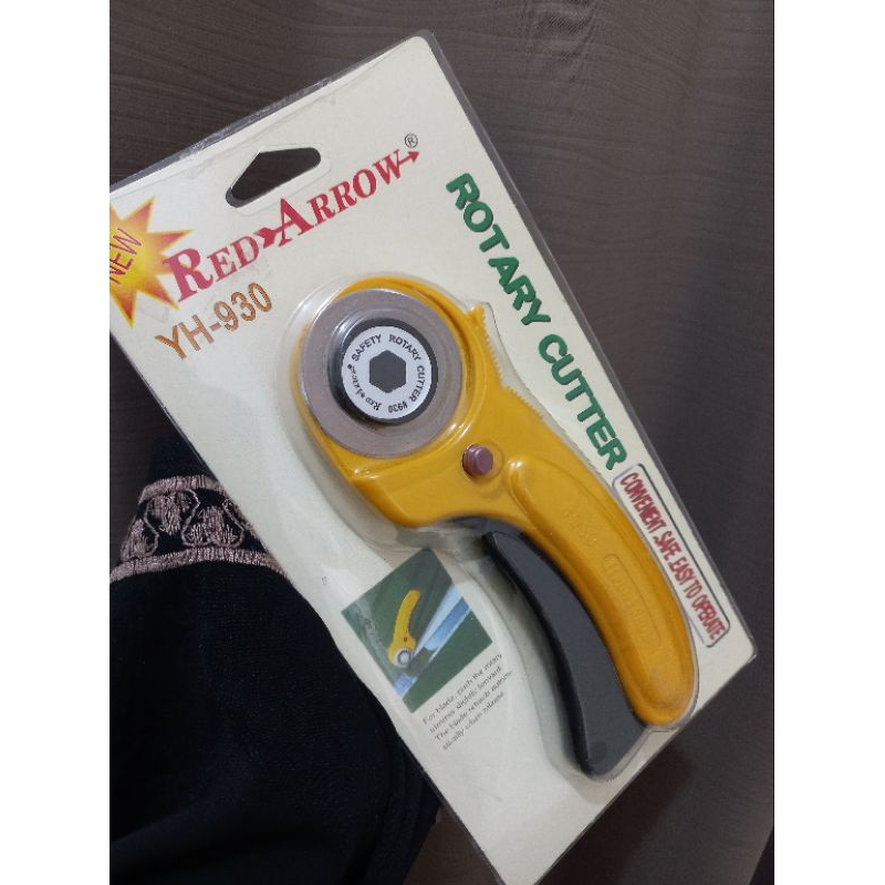 

[Preloved] Rotary Cutter