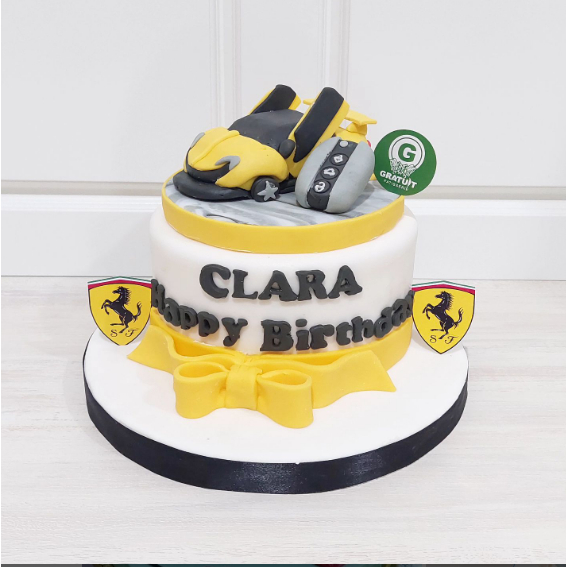

CAKE TEMA MOBIL CUSTOME UK 15CM / KUE ULANG TAHUN