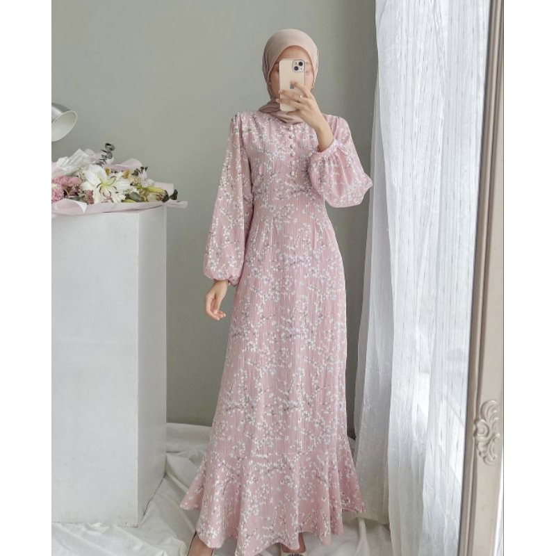 Adeline Dress (Sakura pattern) by Edmee Outfit Preloved