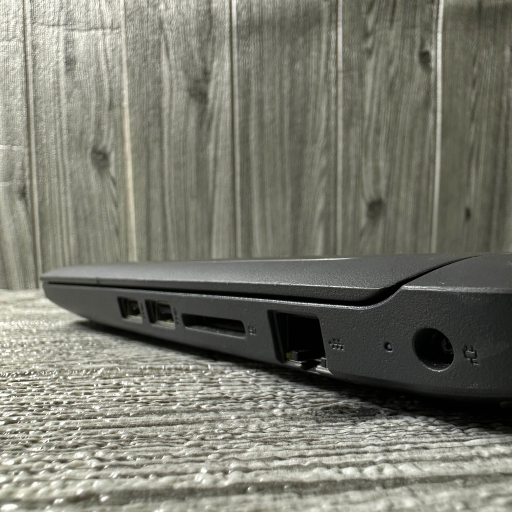 lenovo thinkpad laptop HP EE 11G2 TOUCHSEREEN  Inter Core 3  Ram 8GB SSD 128GB original berkualitas Mulus Bekas