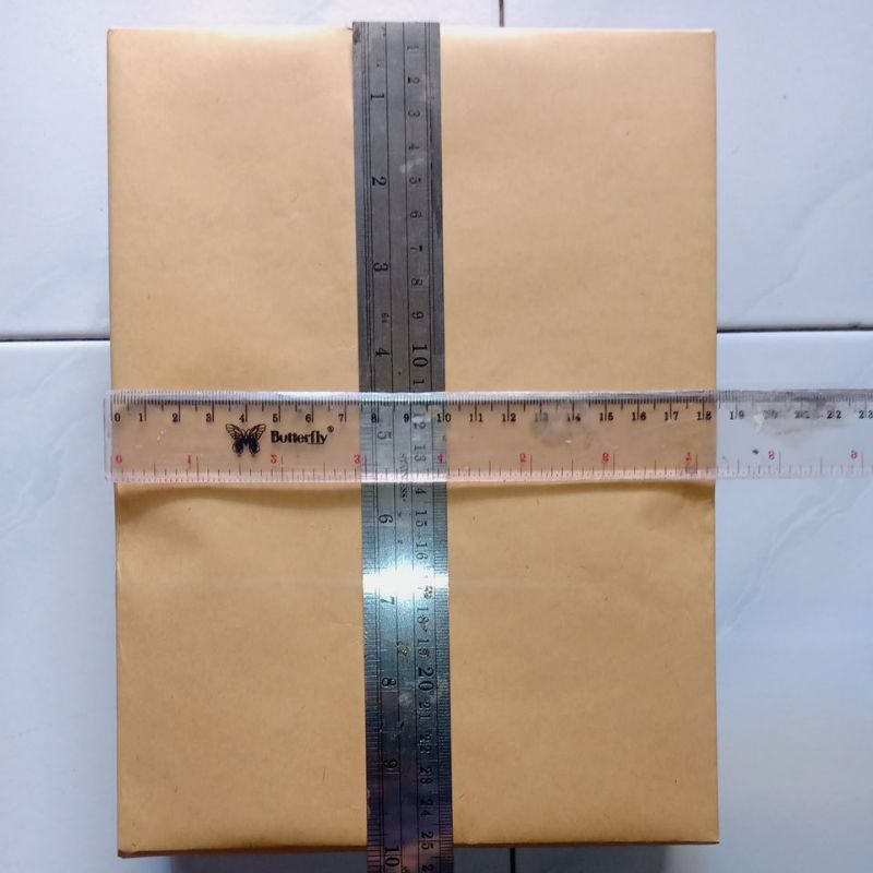 

Kertas HVS B5 80gsm (18 x 25 cm)