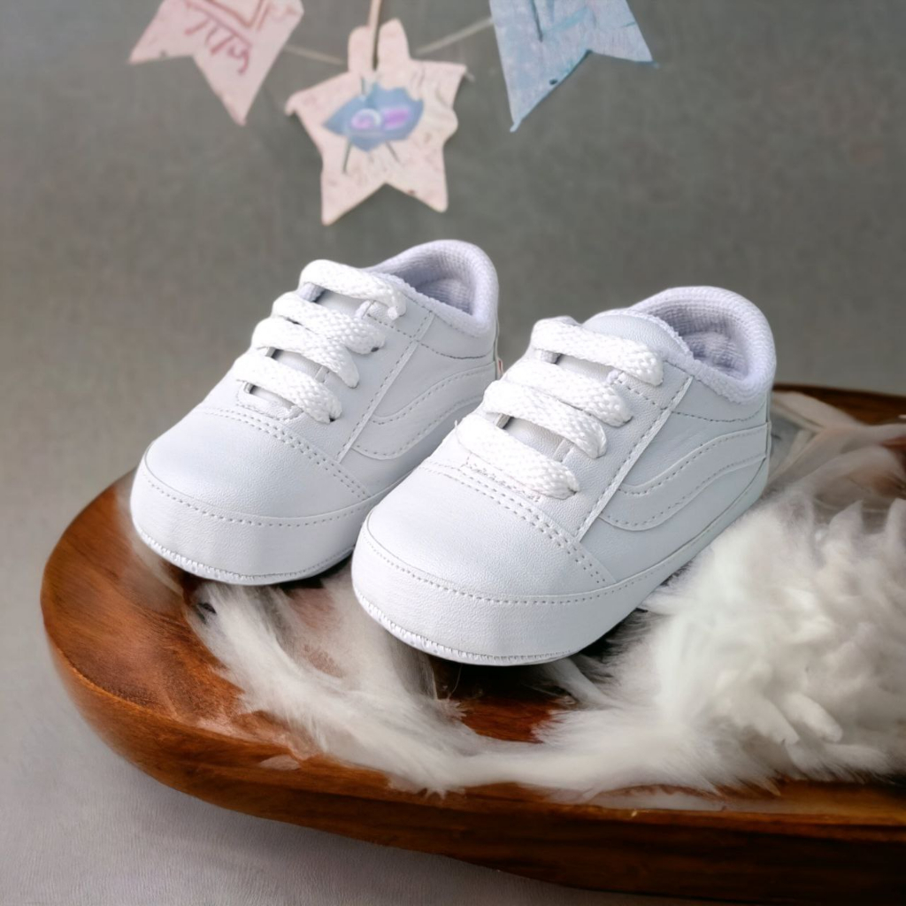 Sepatu Bayi Perempuan Laki-laki Usia 6 12 Bulan Sneakers VAN'S White