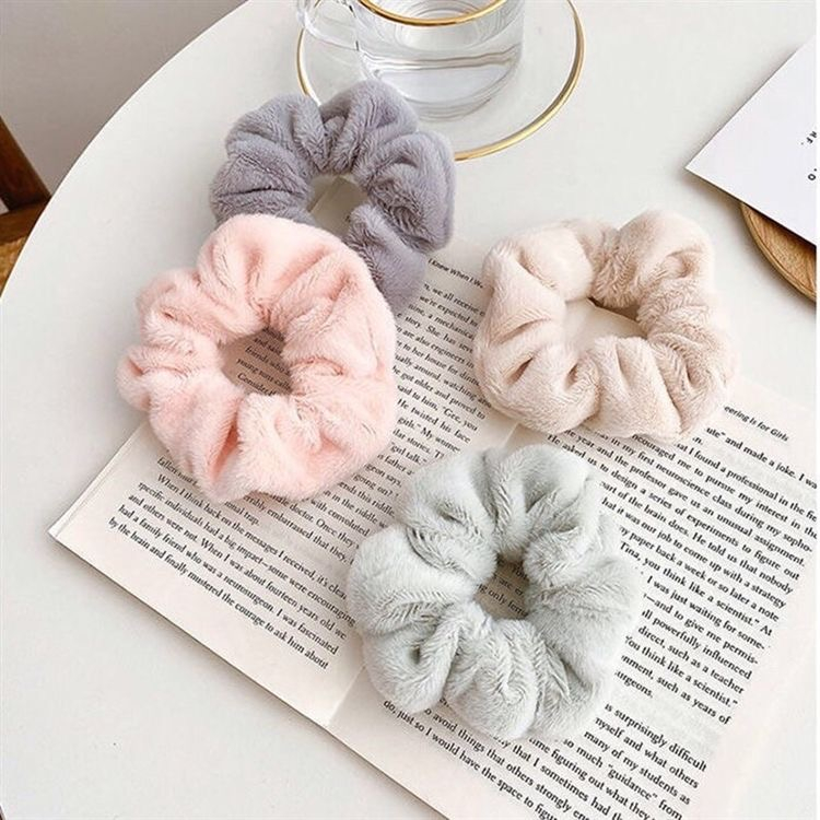 [COD] Ikat Tali Kuncir Rambut Scrunchie Bulu Lembut Cepol Hijab Elastis Wanita Kekinian  Fashion Trendy