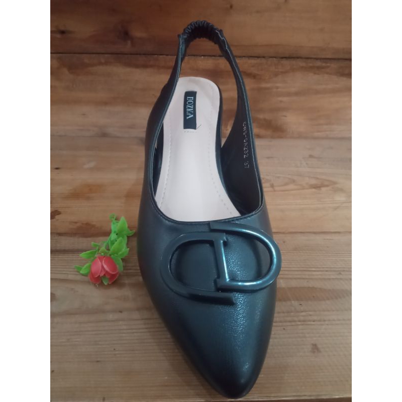 sandal wanita Bozka hitam