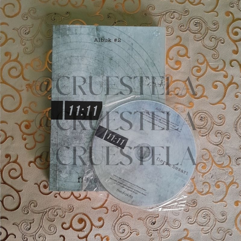 preloved novel 11:11 - fiersa besari