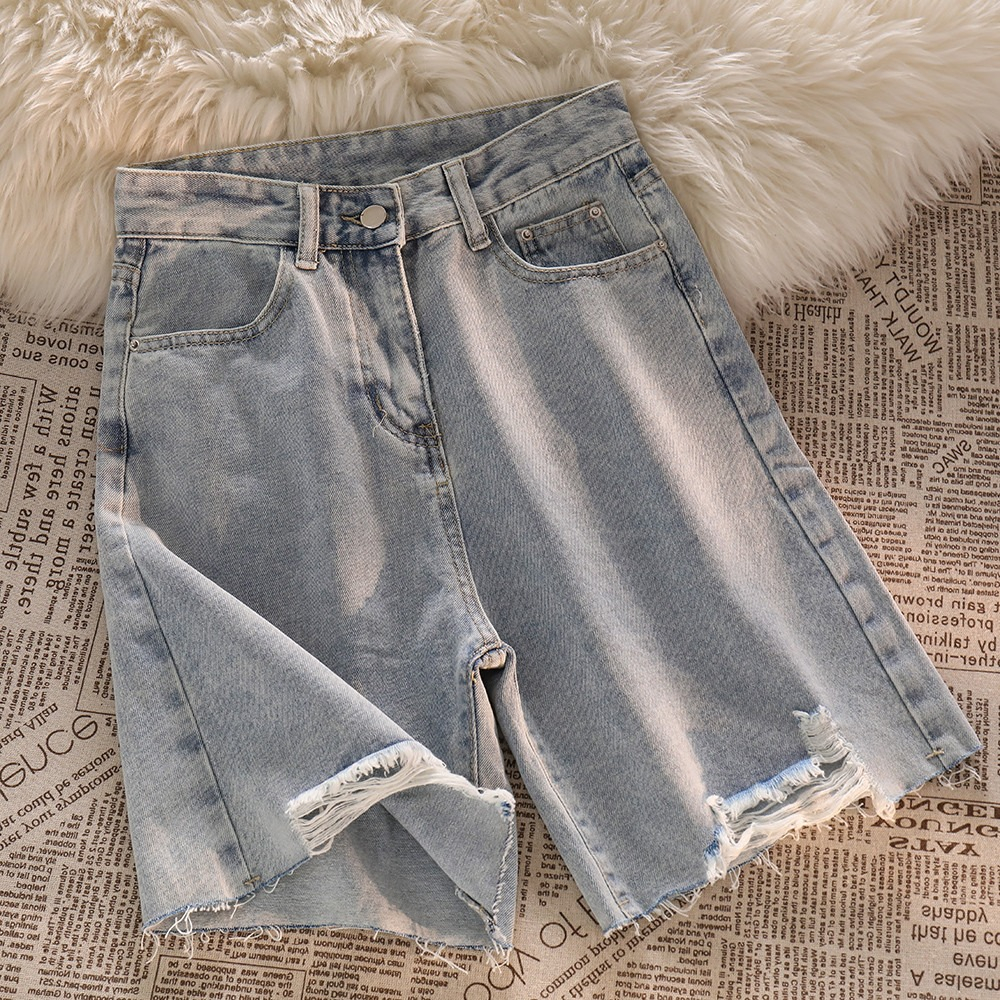 Robek Robek Highwaist Loose Celana Pendek Jeans Wanita Fashionable