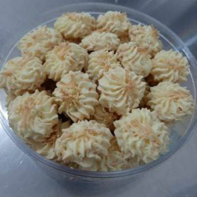 

kue semprit sagu /aci