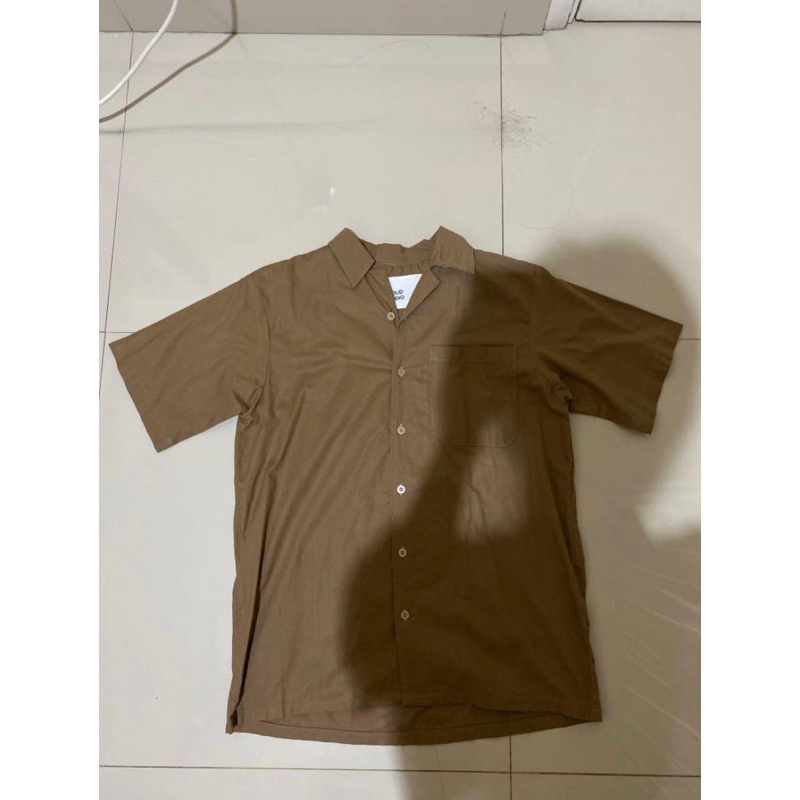 kemeja unisex mocha kloud studio PRELOVED