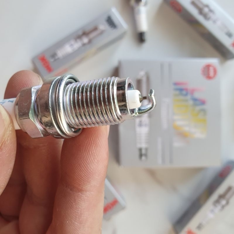 NGK SPARK PLUG - BUSI IRIDIUM JAZZ HRV FREED BRIO MOBILIO IZFR6K-11S