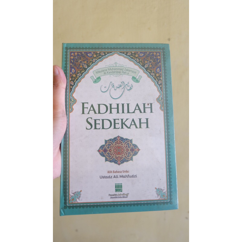 

FADHILAH SEDEKAH ( maulana muhammad Zakariyya al-kandahlawi)buku cover lama
