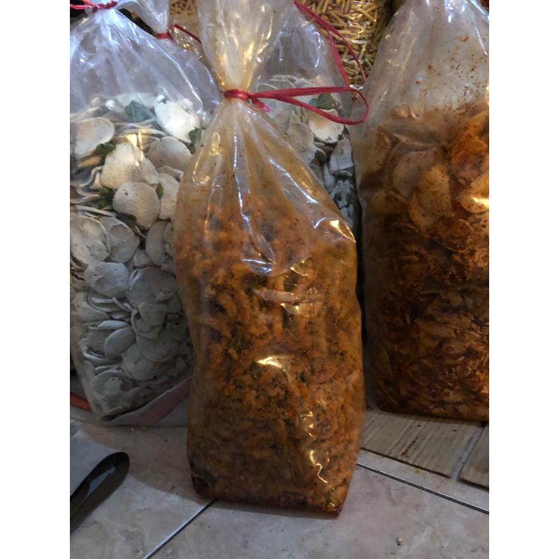 

Kripik Usus Pedas Daun Jeruk 1kg Cemilan Tradisional