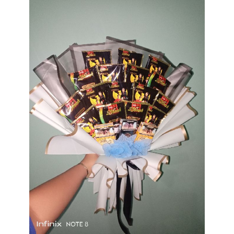 

buket uang dan snack