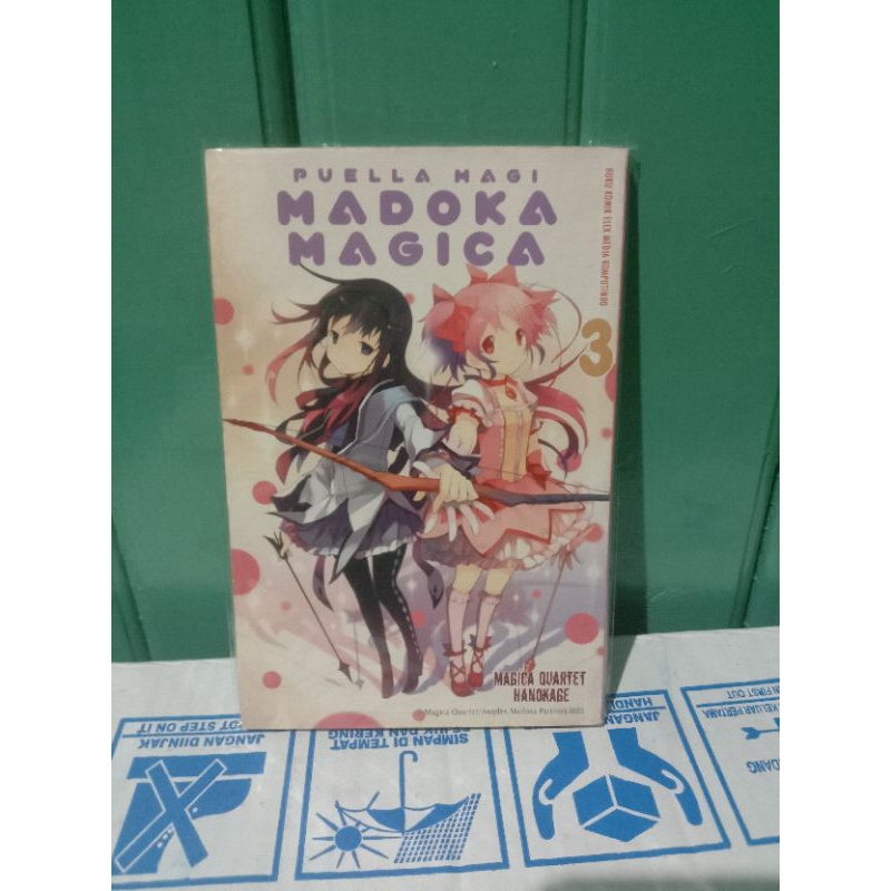 Komik puella magi Madoka Magica 3 / komik puella magi Madoka Magica vol 3